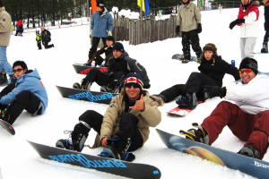 ACTIVITIES_slider_snowboarders