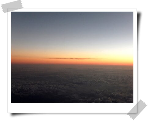 #在飛機上看日出