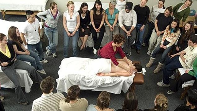 Canadian College of Massage and Hydrotherapy(CCMH)